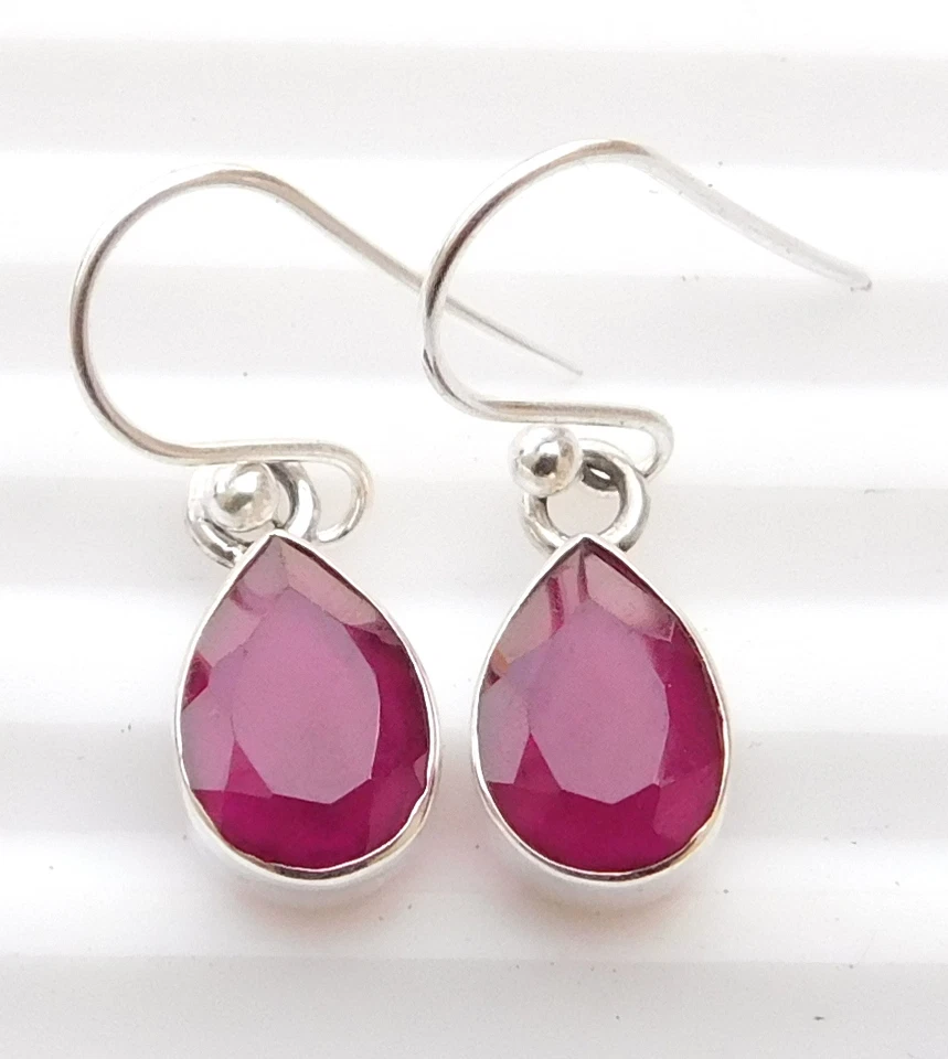 2.70 GM Lab-Created Rubino Taglio Pietra 925 Argento Sterling Artigianale Parure - Immagine 1 di 1