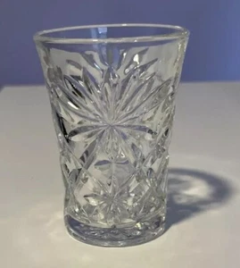 Vidrio de jugo acampanado estrella de David diseño de avena precortado Anchor Hocking vintage - Imagen 1 de 9