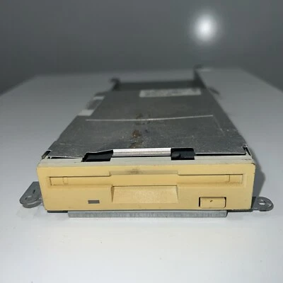 Acorn / Archimedes Internal 3.5" Inch 1.44MB HD Internal  Disk Drive FDD & Tray - Image 1 of 4