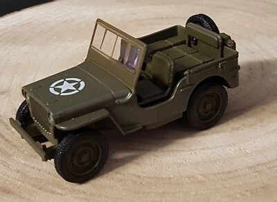 JEEP " WILLYS MB , MILTÄR , 1941, VON WELLY , OLIV , 1 : 38 , NEU