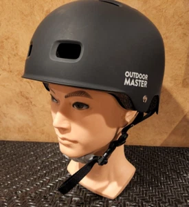 Outdoor Master Black Skateboard Cycling Helmet Size Medium -with Free Gloves - Picture 1 of 9