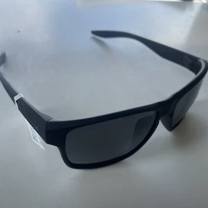 NEW NIKE ESSENTIAL VENTURE Grey Frame Grey Lens Sunglass FQ4660 002 - Picture 1 of 6