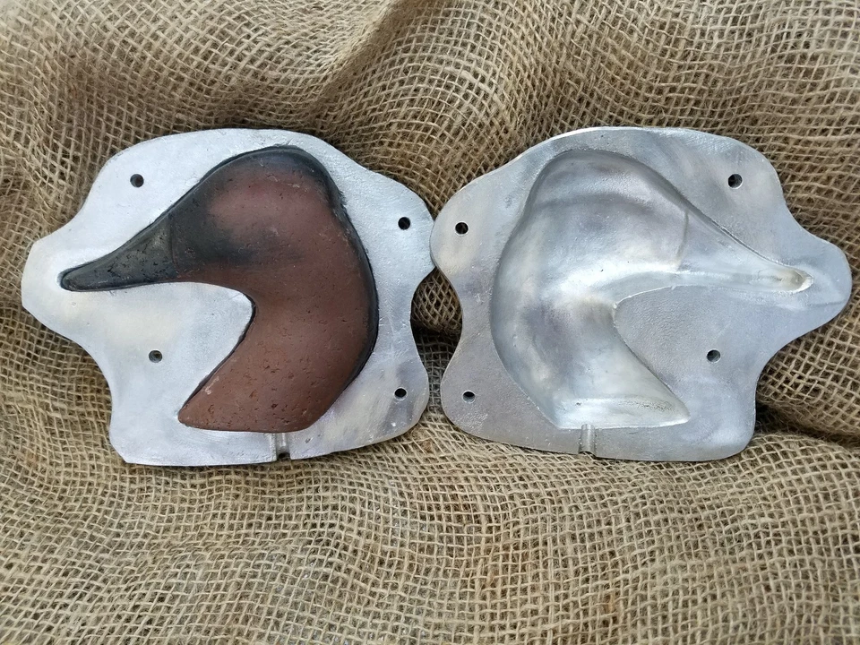 Duck Decoy Head Molds - Canvasback - Image 1 of 1