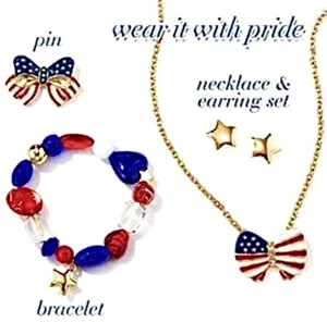 SET REGALO COLLANA FIOCCO PATRIOTTICO ORECCHINO E SPILLA + BRACCIALE Elasticizzato Nuovo Avon 2012 - Foto 1 di 5