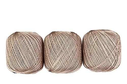 Juego de 3 bolas Daruma hilo de tejer a mano [hilo de encaje de seda #30] 20 g/148 m col.4 Foto 1 de 1