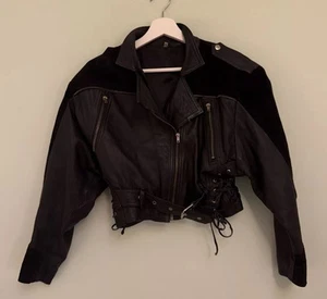 Black Leather Cropped Jacket Vintage Y2K Punk Goth New Wave Rockabilly Sz 10/12 - Picture 1 of 13