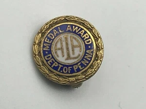 Prendedor de solapa vintage del Departamento de Penna Medal Award Tie Tac B6 - Imagen 1 de 5