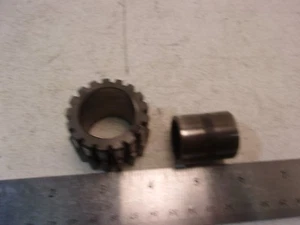 1982 HONDA XR500R XR 500 R MOTOR CRANK GEAR AND BEARING - Picture 1 of 4