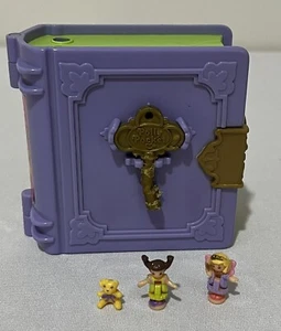 Libro de cuentos Polly Pocket Toy Land de colección años 90 1996 completo con muñecas y llave - Imagen 1 de 11