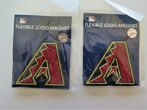 LOT OF TWO (2) ARIZONA DIAMONDBACKS, FLEXIBLE MAGNETS FROM WINCRAFT Cover