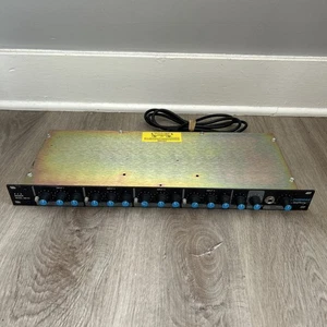 Furman MM-8A 4x2 4 Channel Mixer Preamp Rack Mounted Vintage - Picture 1 of 11