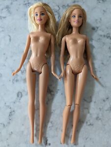 Mattel Blonde Barbie Dolls Blue Eyes 2009 articulating knees