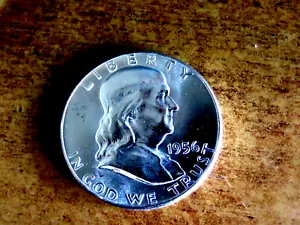 Brillante fior di conio 1956 Franklin Full Bell Lines (FBL) argento mezzo $ M17 - Foto 1 di 3