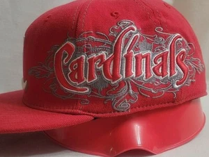 Top of the World LOUISVILLE CARDINALS Adulto Ajustado X Grande Gorra de Béisbol ROJA - Imagen 1 de 8