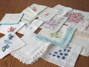 16 Vintage Assorted Handkerchiefs Hankies Cotton Embroidered Crochet - Picture 1 of 13
