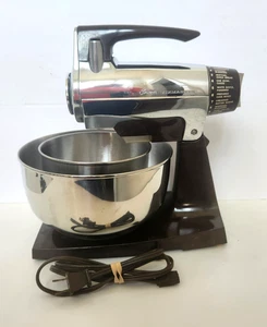 Vintage Sunbeam Mixmaster 12 Speed Chrome/Brown Mixer With 2 Bowls Works - Picture 1 of 13