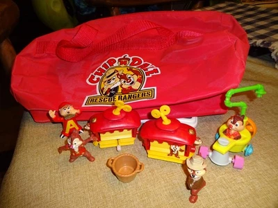 BOLSO CHIP AND DALE RESCATE RANGERS ROJO CON CREMALLERA CON ASAS MÁS 7 JUGUETES Foto 1 de 2