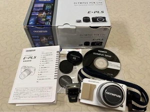 Used Olympus E-PL5 White Mirrorless Camera - Picture 1 of 6