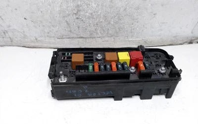 Modulo scatola fusibili OPEL VECTRA C GTS 13112917 2.0 Diesel 2003 28631748 - Immagine 1 di 4