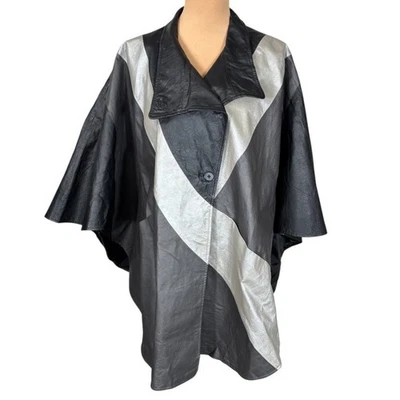 Poncho con capa de cuero vintage Comint para mujer talla única bloque de color negro plateado Foto 1 de 4