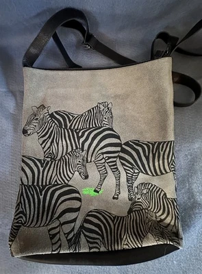 Bolso Bandolera/Mensajero Cebra Japón Cuero Ozio MWT ¡Envío Gratis! Foto 1 de 4