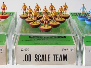 70's VINTAGE SUBBUTEO - CLASSIC ORIGINAL HEAVYWEIGHT TEAM - MOTHERWELL #185 HW - Picture 1 of 6