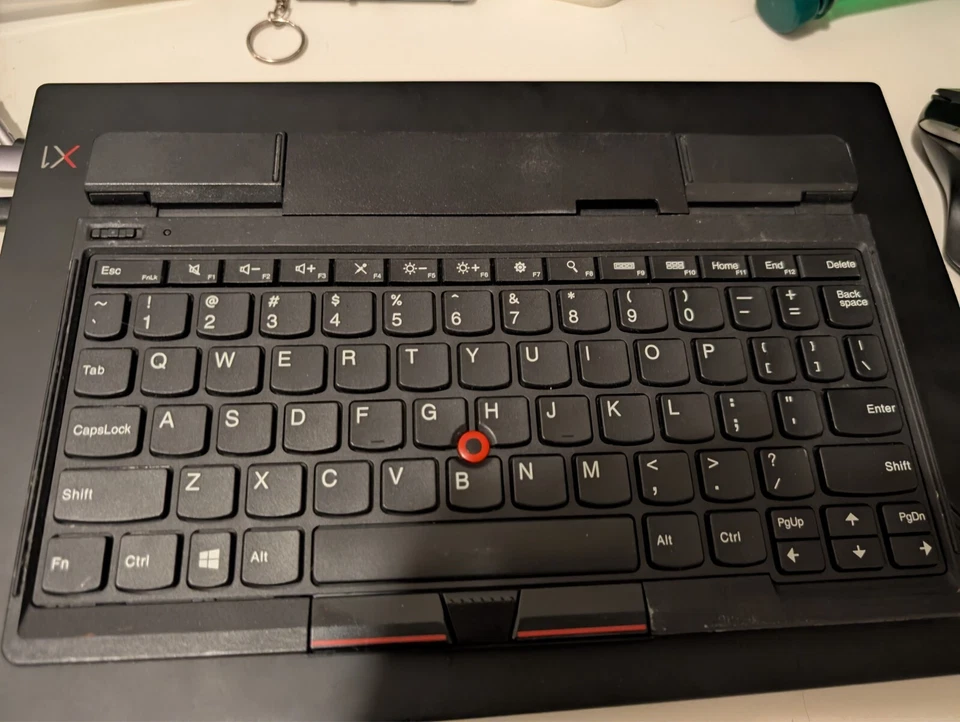 Lenovo ThinkPad Tablet 2 Bluetooth Keyboard w/Stand Fits All Tablets Phones - Image 1 of 4