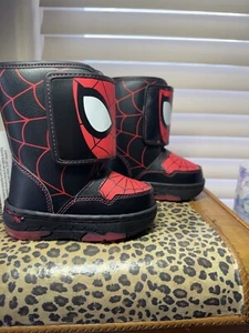 MARVEL SPIDER-MAN SNOW BOOTS, SIZE 6 BABY, NEW WITH TAGS - Picture 1 of 15