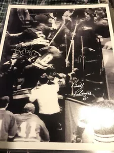 St. Louis BLUES Bob & Bill PLAGER vs The FLYERS Fans SIGNED X2 8X10 Holo & COA - Picture 1 of 3