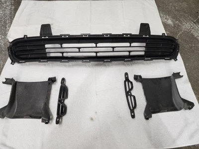 Parachoques delantero parrilla inferior P40143 2016-2018 Kia Optima D5865-61000 coincide con las fotos Foto 1 de 4