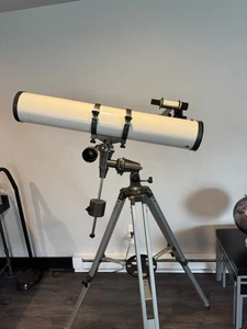 MEADE Newtonian Telescope Model 4500 114mm (4.5"0 t/8 Equatorial Reflecting) - Picture 1 of 18