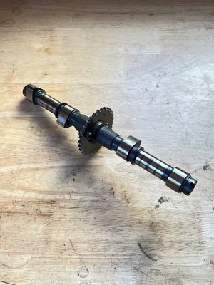 Árbol de levas de admisión Suzuki GS550 GS550L GS550E 1977-1983 OEM✅ EN ESPECIFICACIONES Foto 1 de 4