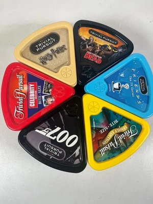 6 x Trivial Pursuit Bitesize - HP, The Walking Dead,Friends,Family,007,Celebrity - Image 1 of 4