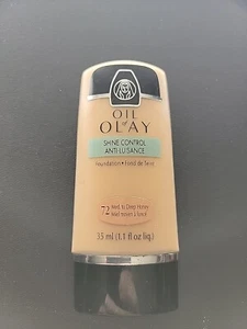 OIL OF OLAY Shine Control Liquid Foundation 72 Medium To Deep Honey Discontinued - Picture 1 of 2