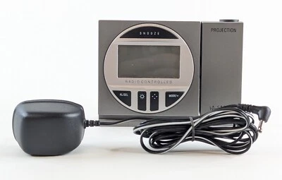 La Crosse Technology Atomic Projection Alarm Clock - Model WT-5600 - TESTED - Image 1 of 4
