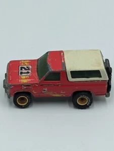 HOT WHEELS 1980 FORD BRONCO ROSSO VERO PILOTA GOMMA PNEUMATICI controllare altre aste HW - Foto 1 di 4