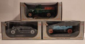1:32 Diecast Model Cars by Signature Models