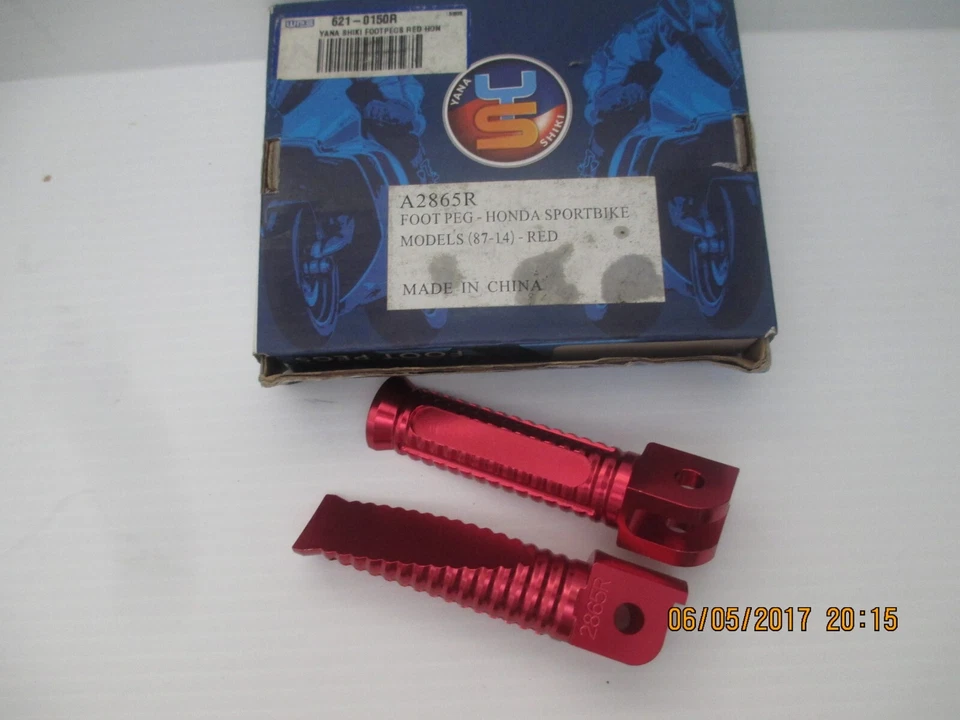 Clavijas de pie ROJAS anodizadas para pasajeros traseros de corte para bicicletas deportivas Honda - ¡NUEVO EN CAJA! Foto 1 de 1