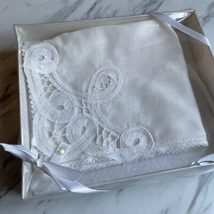 Battenberg Baby Linen Keepsake Bonnet - Made in USA. From Christening Day-Weddin - Picture 1 of 5