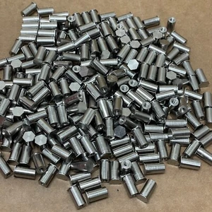 PEM BSOS-8632-18 STALLO FILETTATO CIECO | CA. 300 pz. - Foto 1 di 5