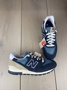NEW BALANCE 996 UK 7.5 AZUL/BEIGE HECHO EN EE. UU. PRECIO DE VENTA SUGERIDO POR EL FABRICANTE 180 £ - Imagen 1 de 10