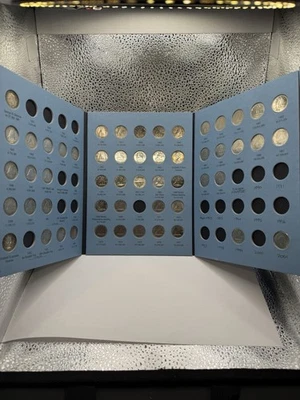 Almost Complete Canada 10 Cents 1937-1989 With 30 Silver Coins - Image 1 of 4