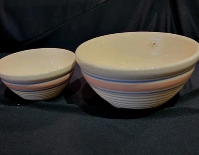 2 tigelas de mistura de cozinha Hull McCoy Yellow Ware colmeia listra azul rosa - Imagem 1 de 4