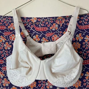 Olga Luxury Lift bra - Picture 1 of 3