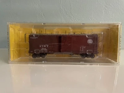 Kadee HO scale 4002 - 40' PS-1 Standard Boxcar Single 6' Door AC&Y RD#750 - Image 1 of 2