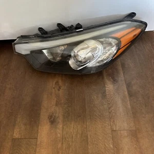 2014 2015 2016 KIA FORTE OEM 92101-A7 LH HALOGEN HEAD LIGHT LAMP - Picture 1 of 22