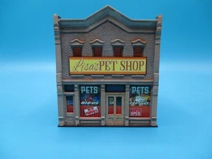 Spur N aufgebaute Sonderstruktur - "Lisa's Pet Shop" - tolle Details! - NEU! - Bild 1 von 6