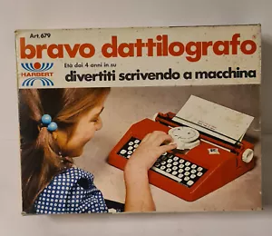 Macchina Da Scrivere Bravo Dattilografo Gioco Harbert - Foto 1 di 23