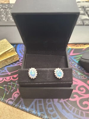 Aretes de plata de ley de ópalo azul creados en laboratorio, para mujer Foto 1 de 3