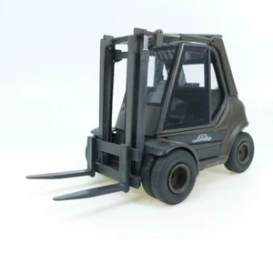 Linde Millitary Forklift grren  gb 051 1:24 - Picture 1 of 4